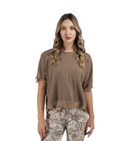 Raw-edge border silky t-shirt