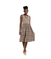 2-Textured peacock feather print dress