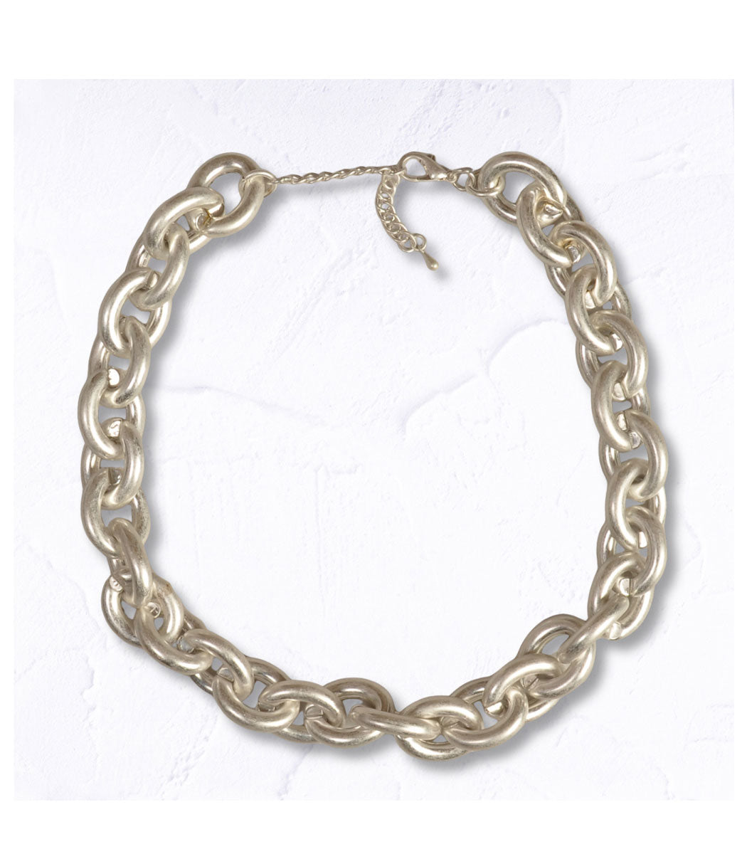 Chunky chain choker necklace