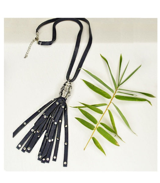 Stud leatherette tassel necklace