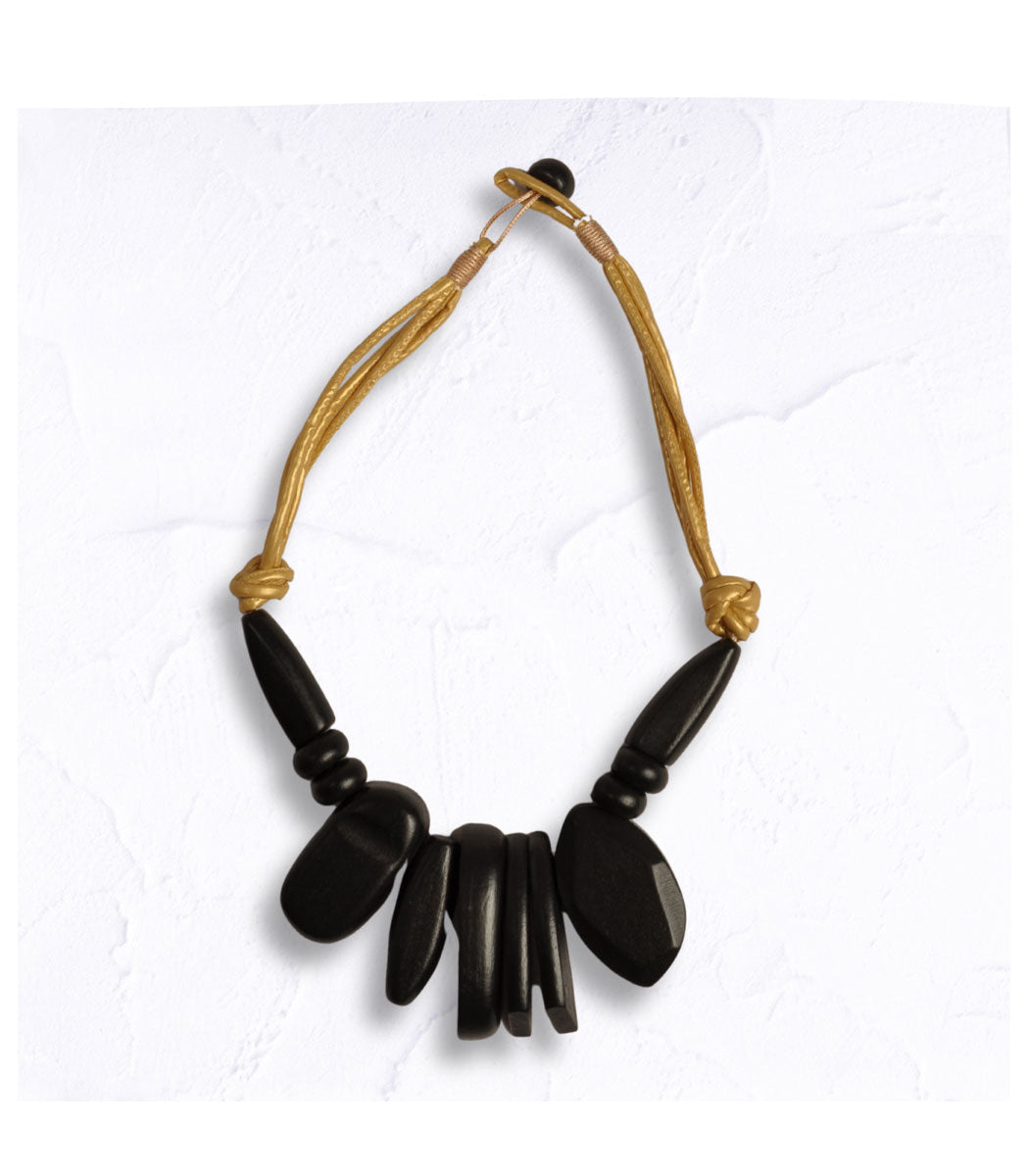 Wooden oblong choker