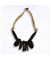 Wooden oblong choker