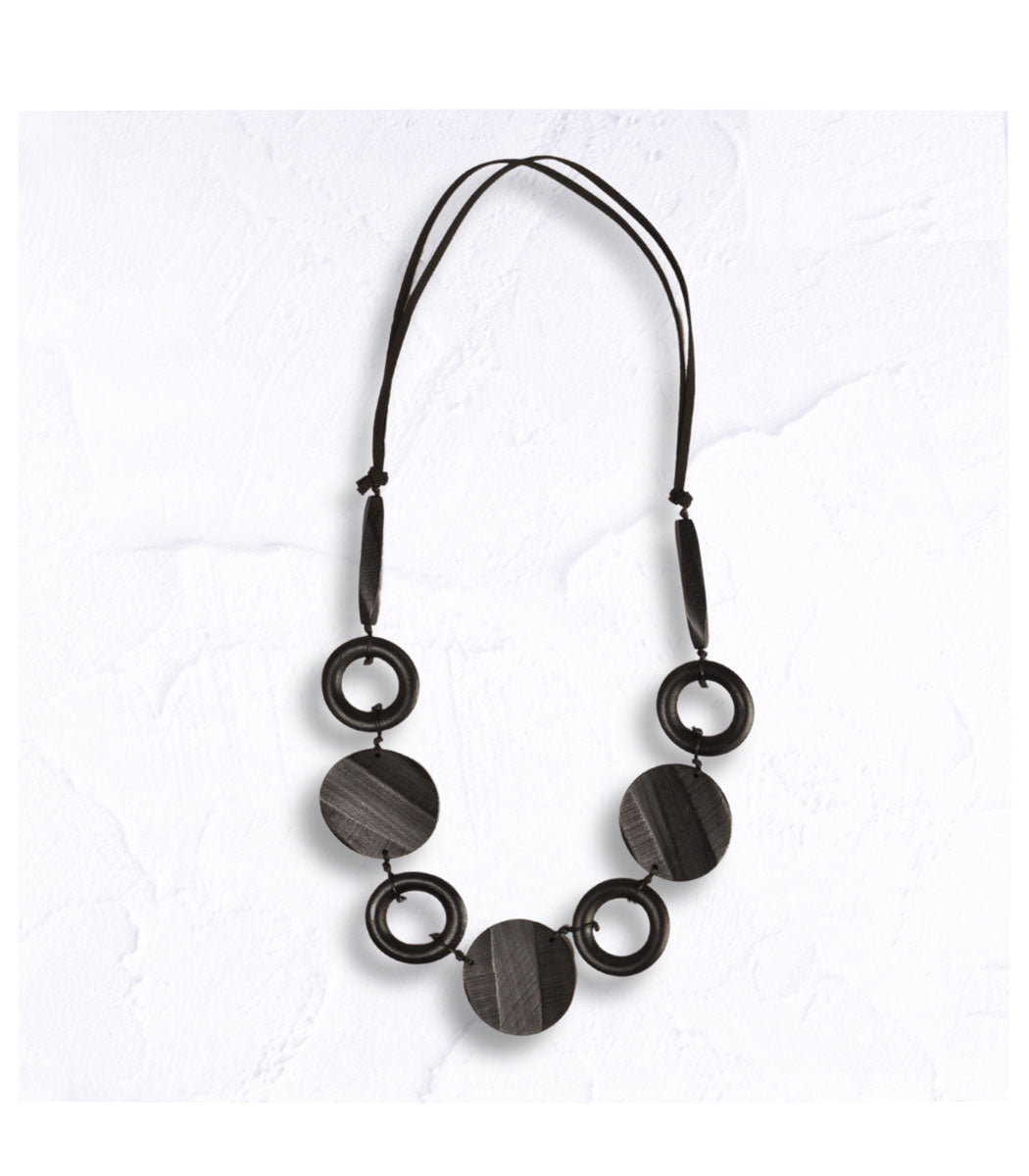 Wooden circle necklace