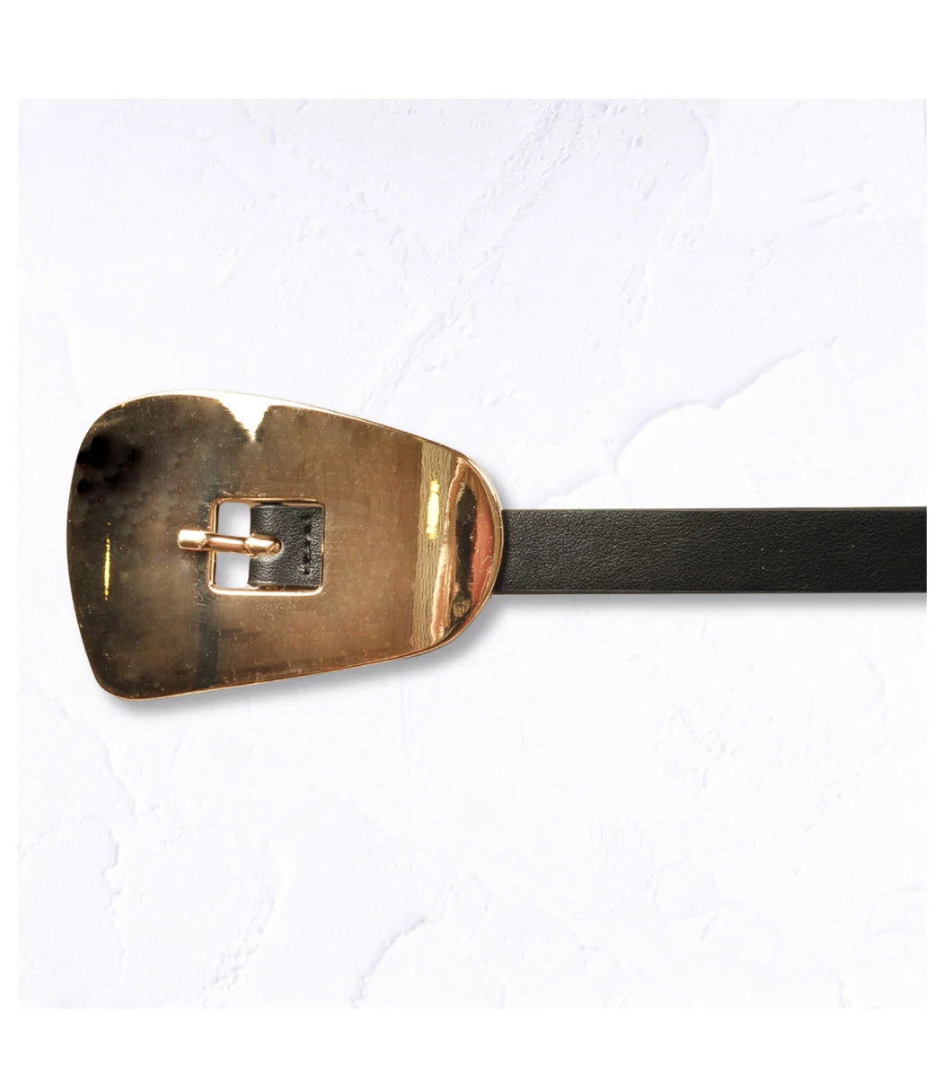 Shiny oblong buckle belt 