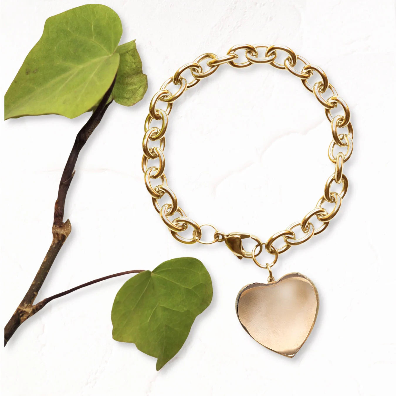 Gold heart chain bracelet