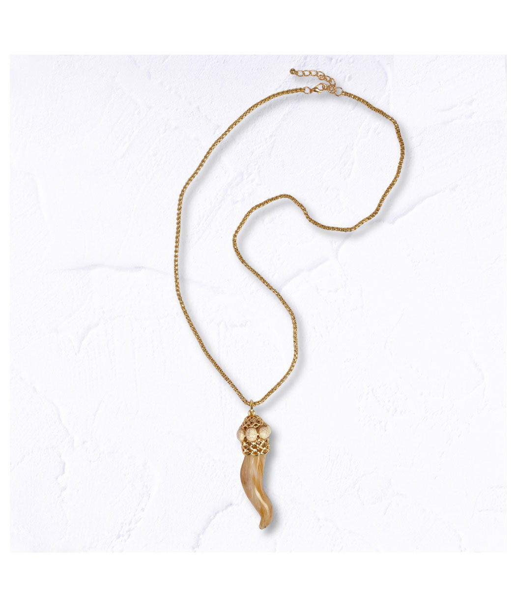 Curved horn pendant necklace