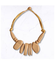 Oblong wooden choker