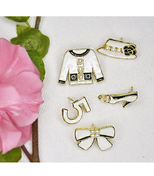 Designer inspired 5 piece brooch set