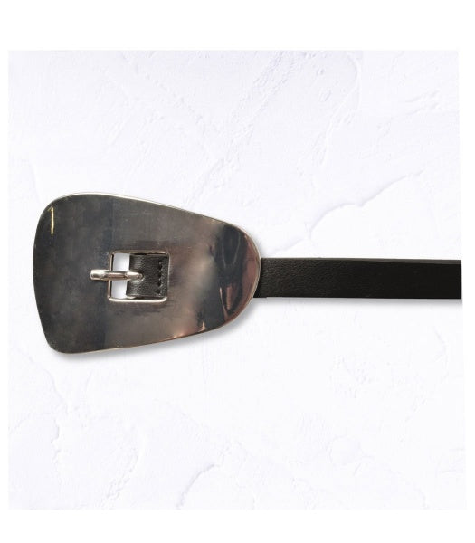 Shiny oblong buckle belt 