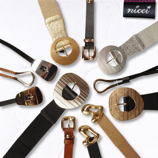 Shiny oblong buckle belt 