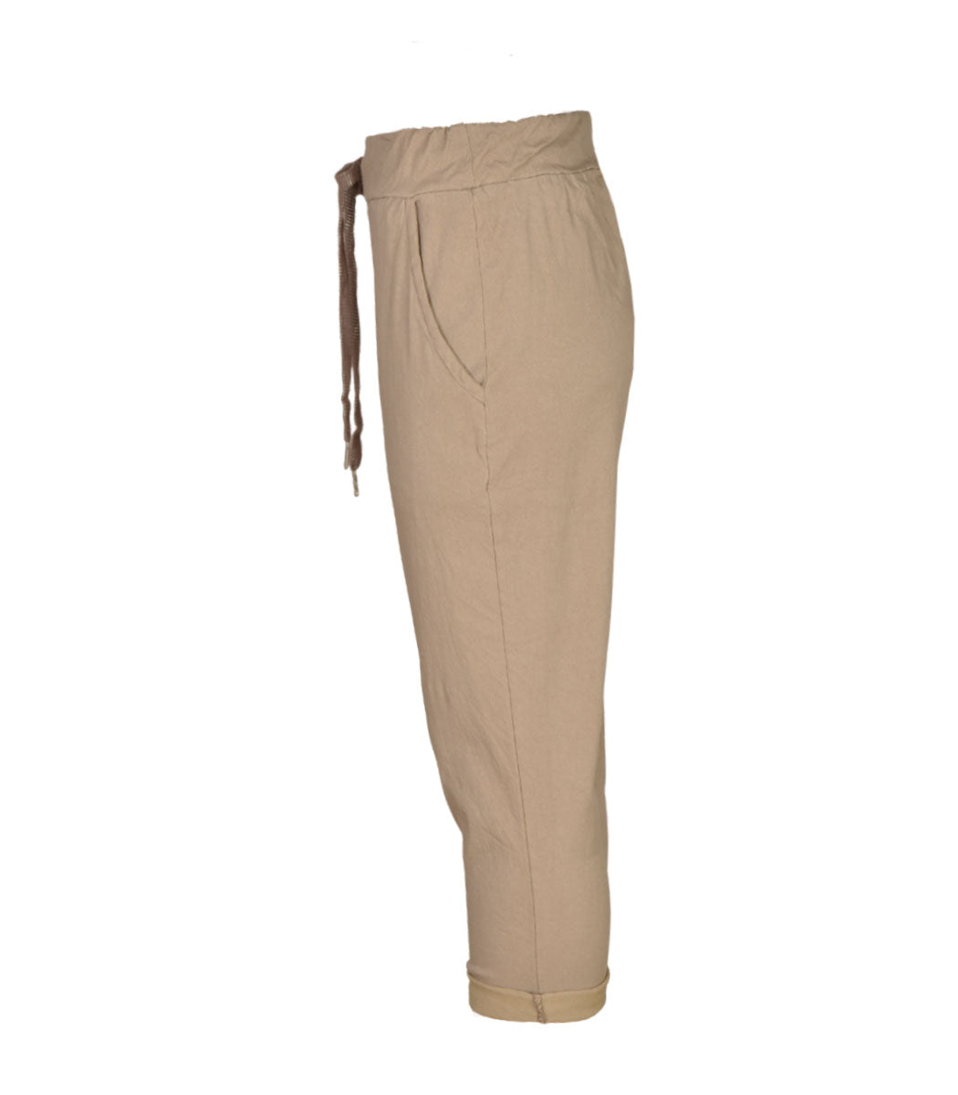 Basic drawstring capri pants