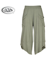 Cocoon Rosebud Rosetta pants