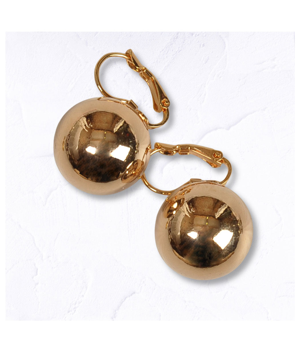 Ball loop earrings