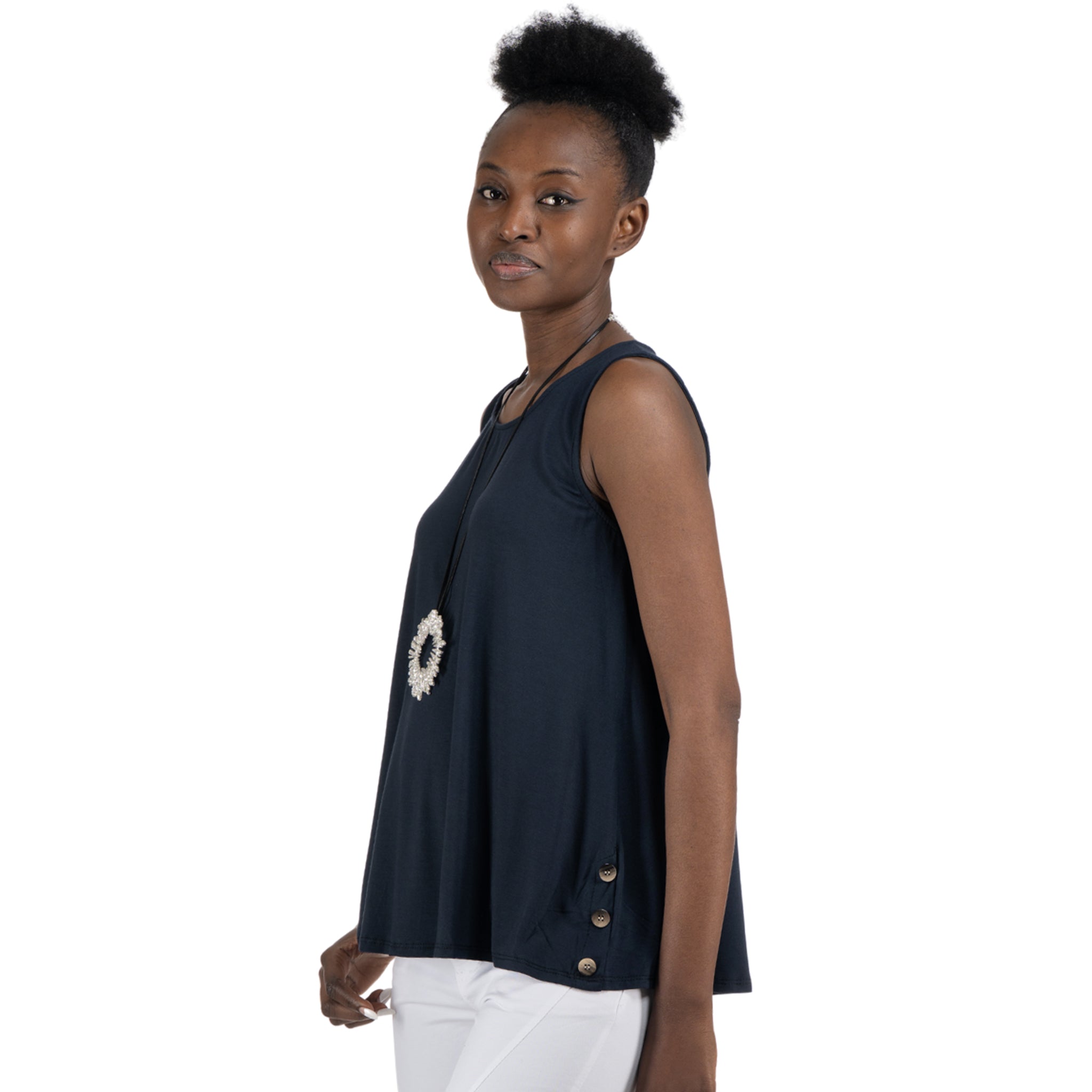 Button detail swing top