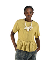 2-Textured frill border top