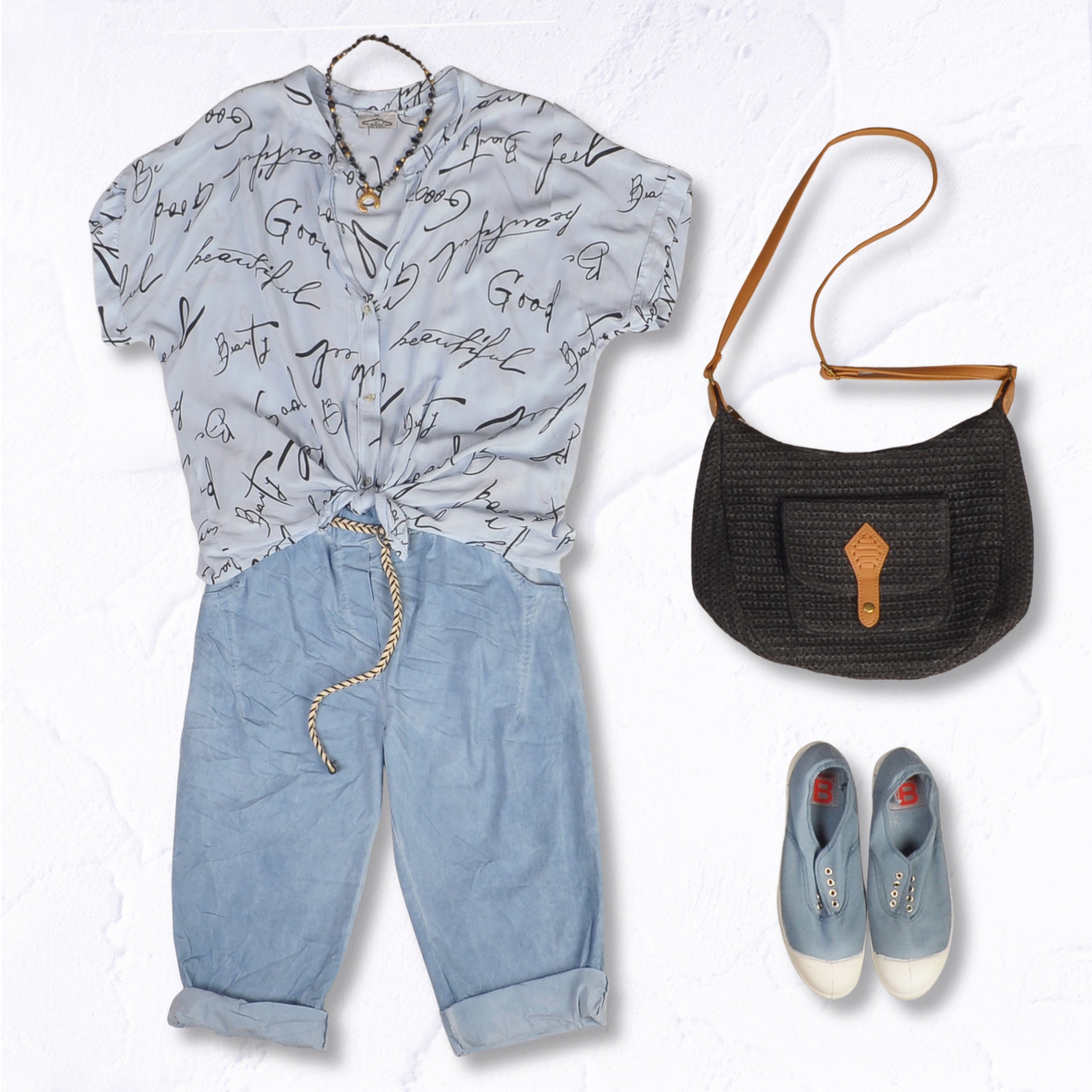 Beautiful word print short sleeve shirt