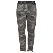 Belted camo raw hem pants