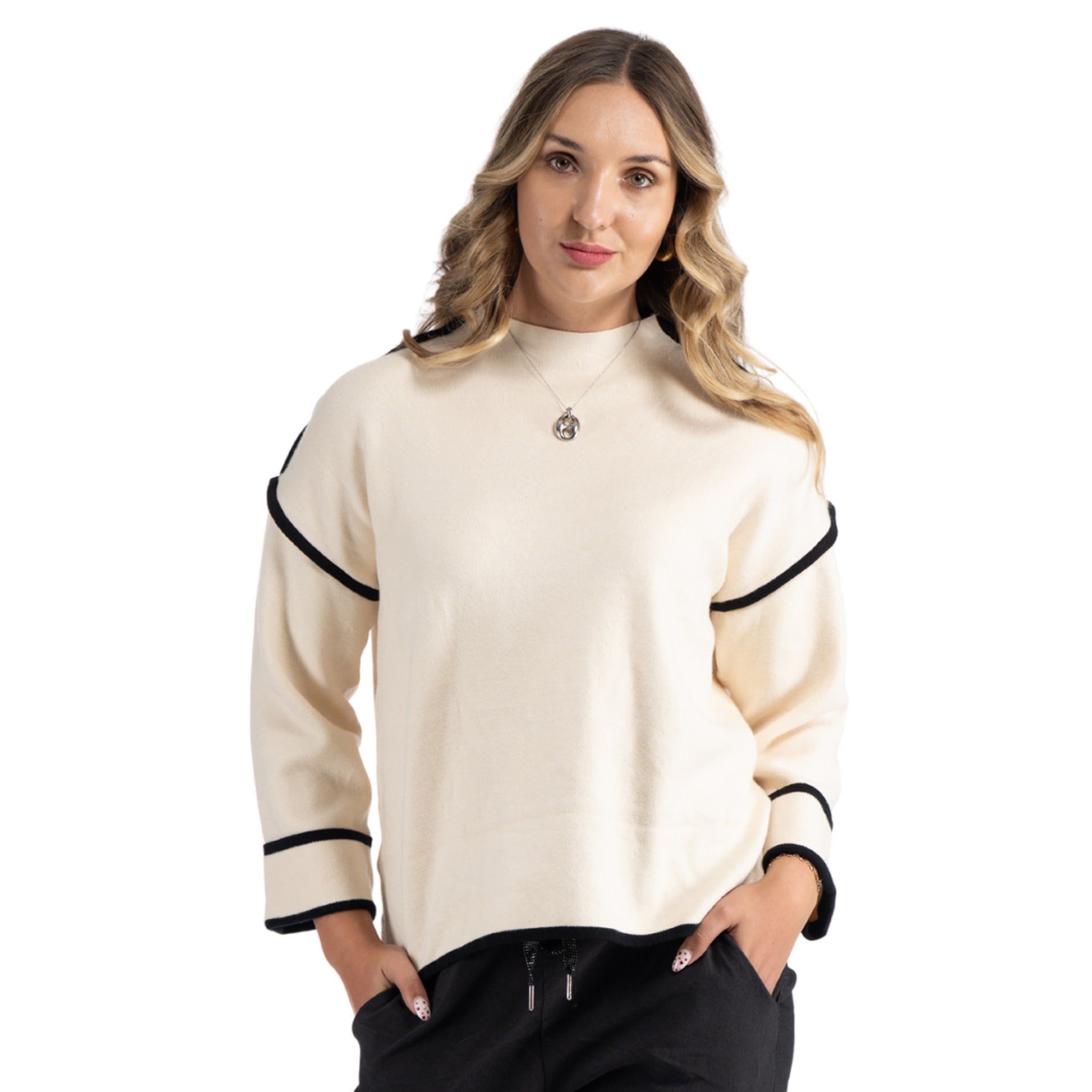 Contrast edge funnel neck knit top