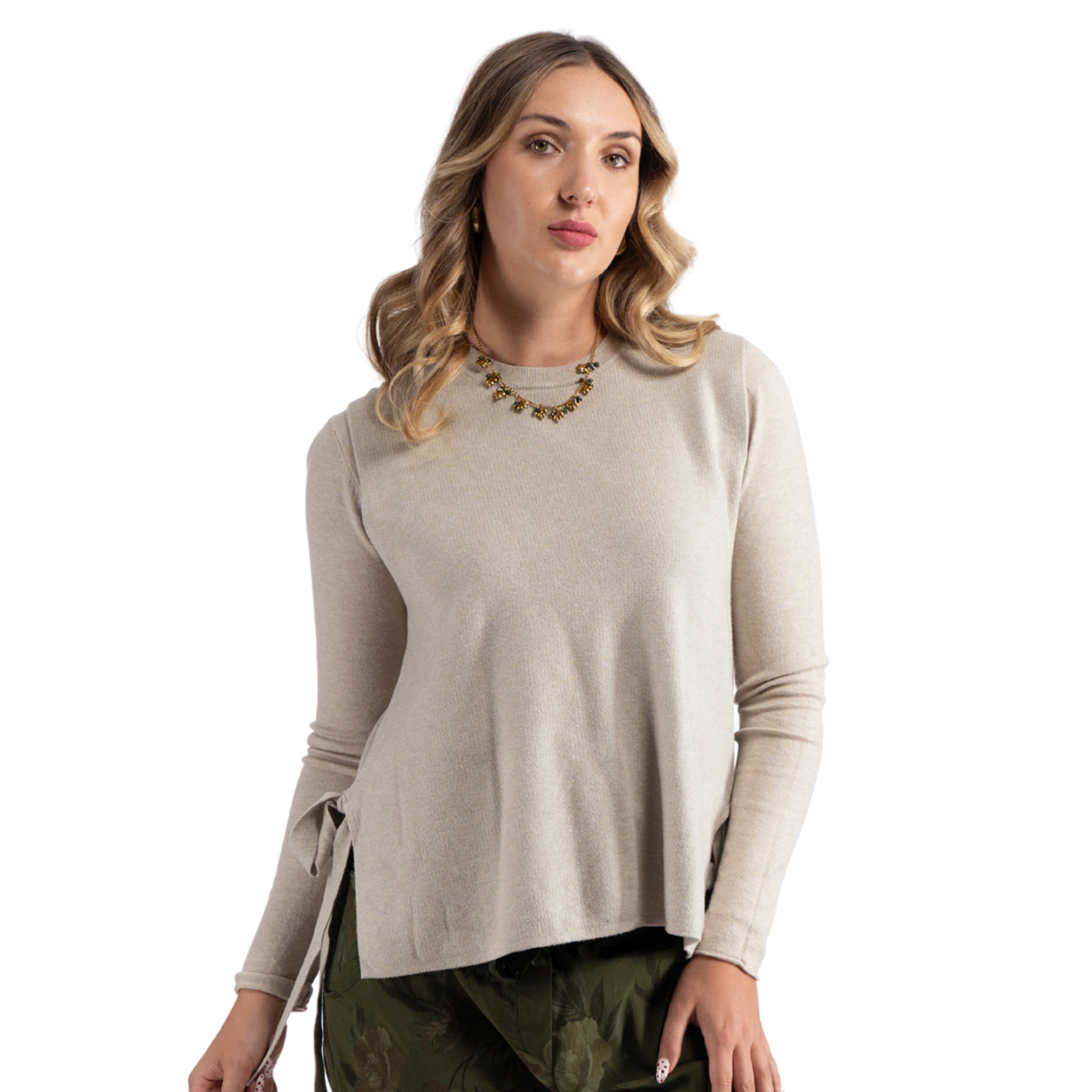 Sleeveless knit top