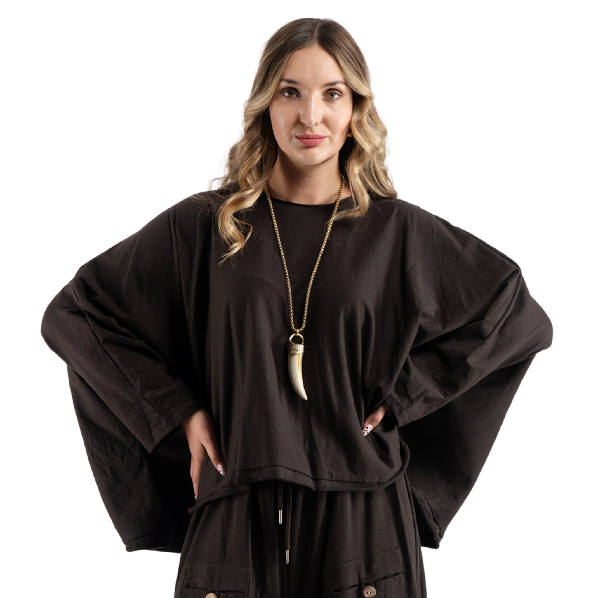 Raw-edge boxy batwing top