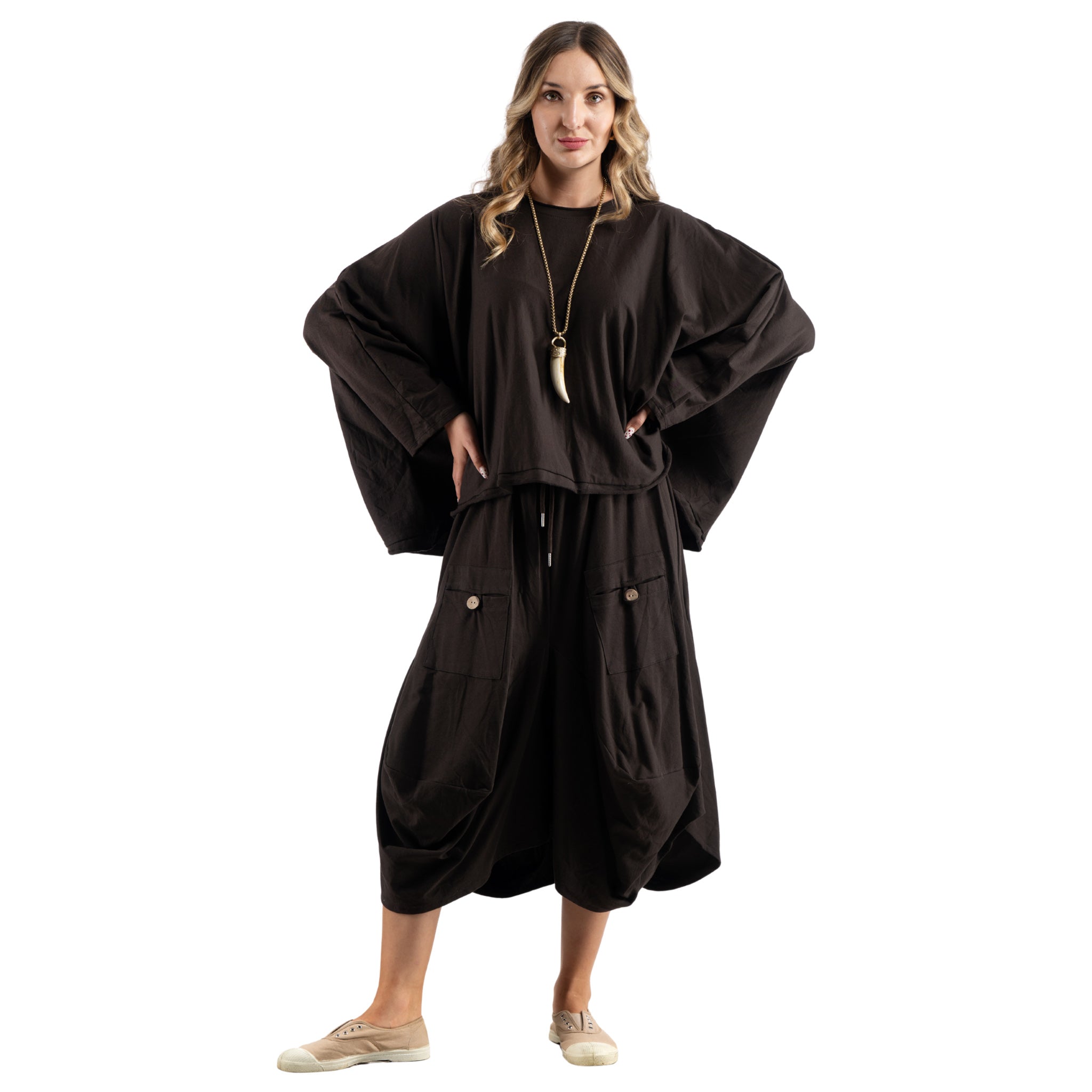Raw-edge boxy batwing top