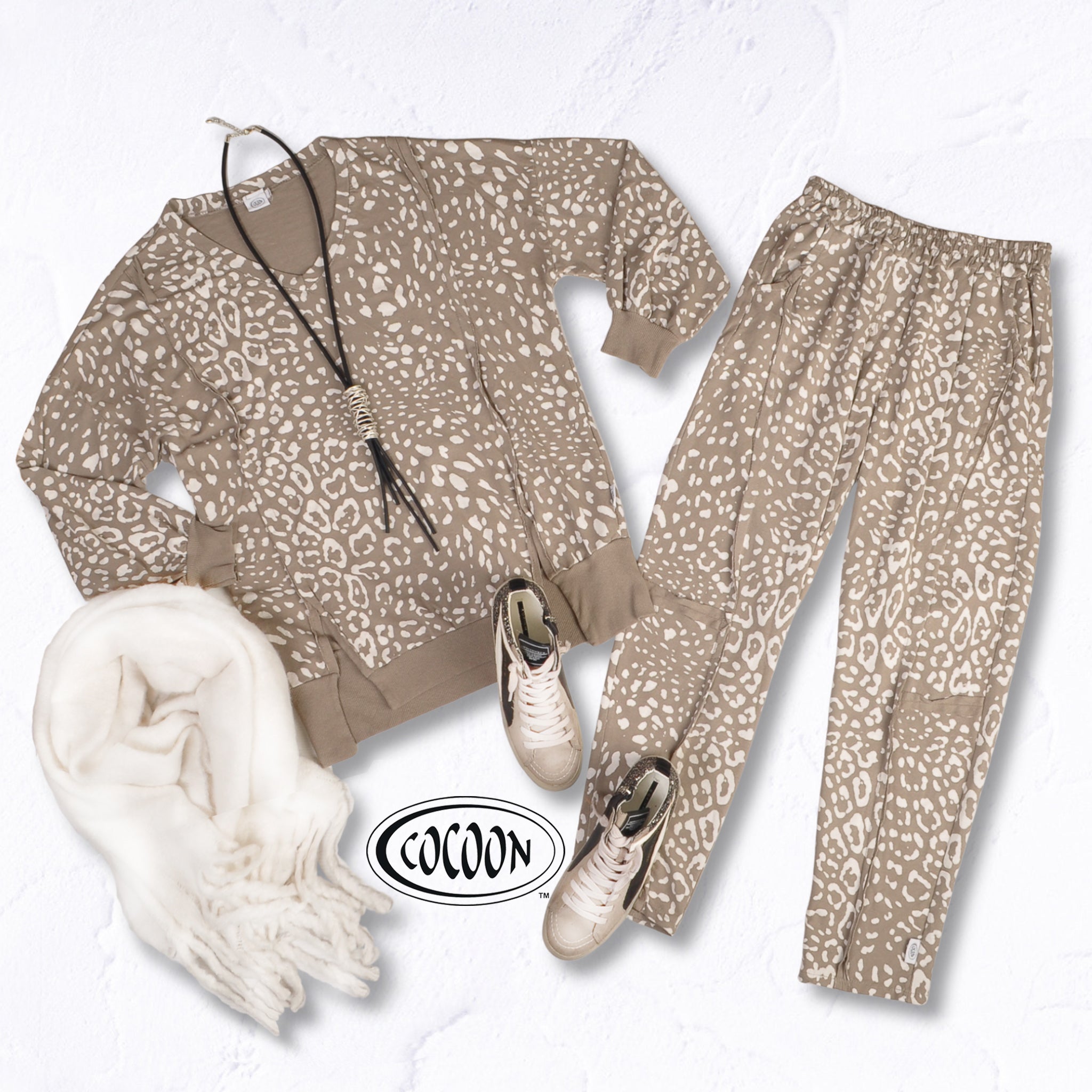 Cocoon animal print raw-edge top