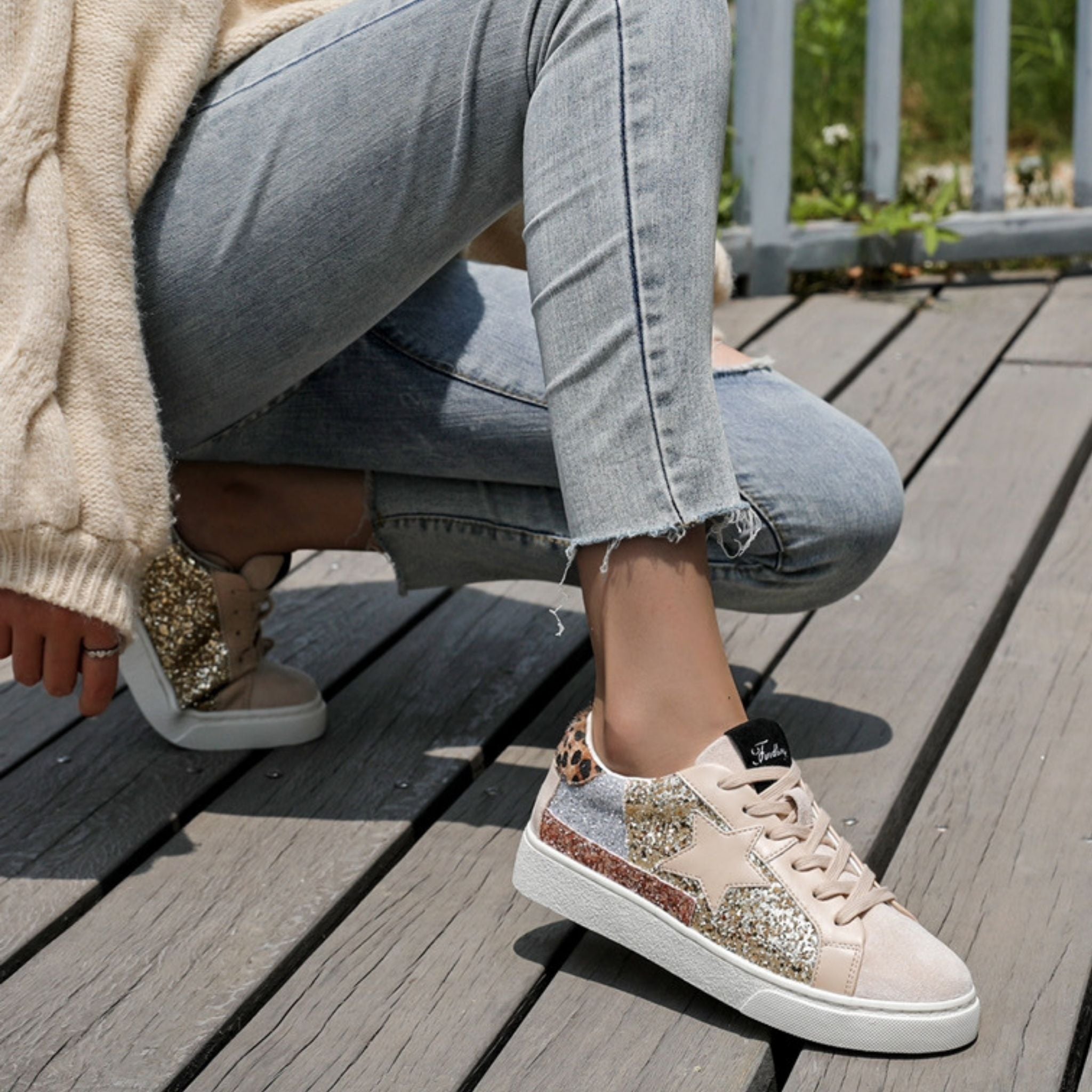 Star glitter suede sneaker
