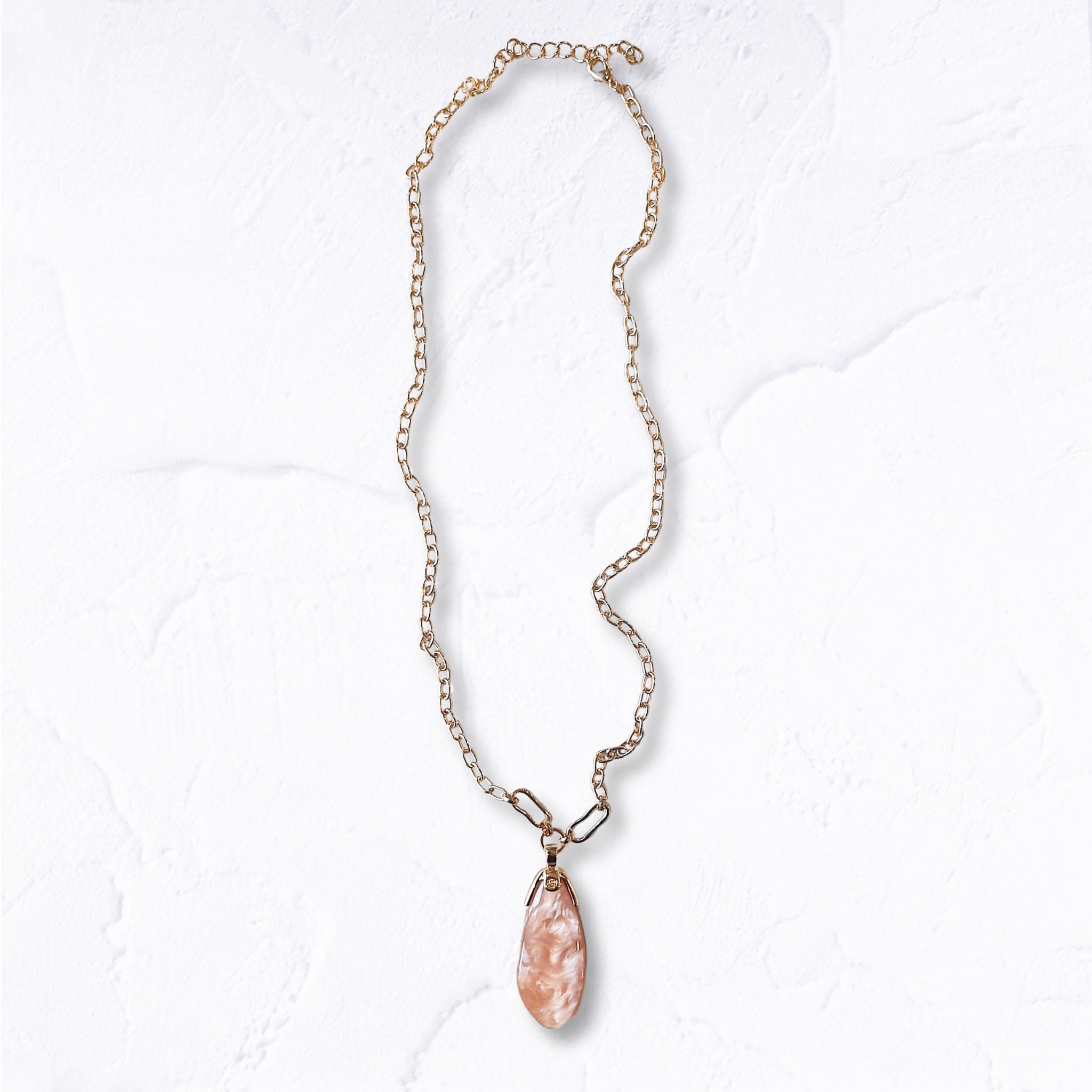 Oval resin pendant necklace