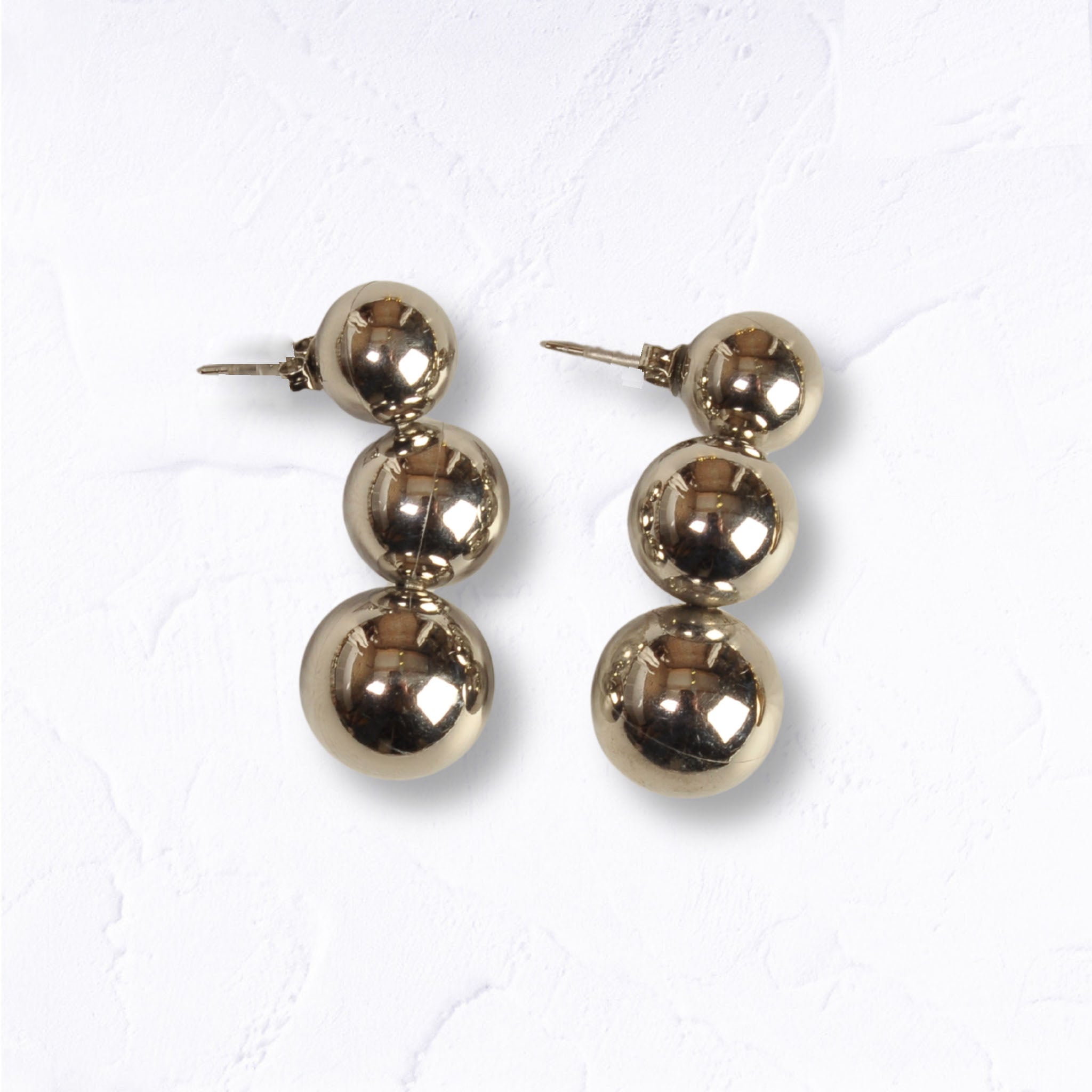 Tripple ball stainless steel earrings
