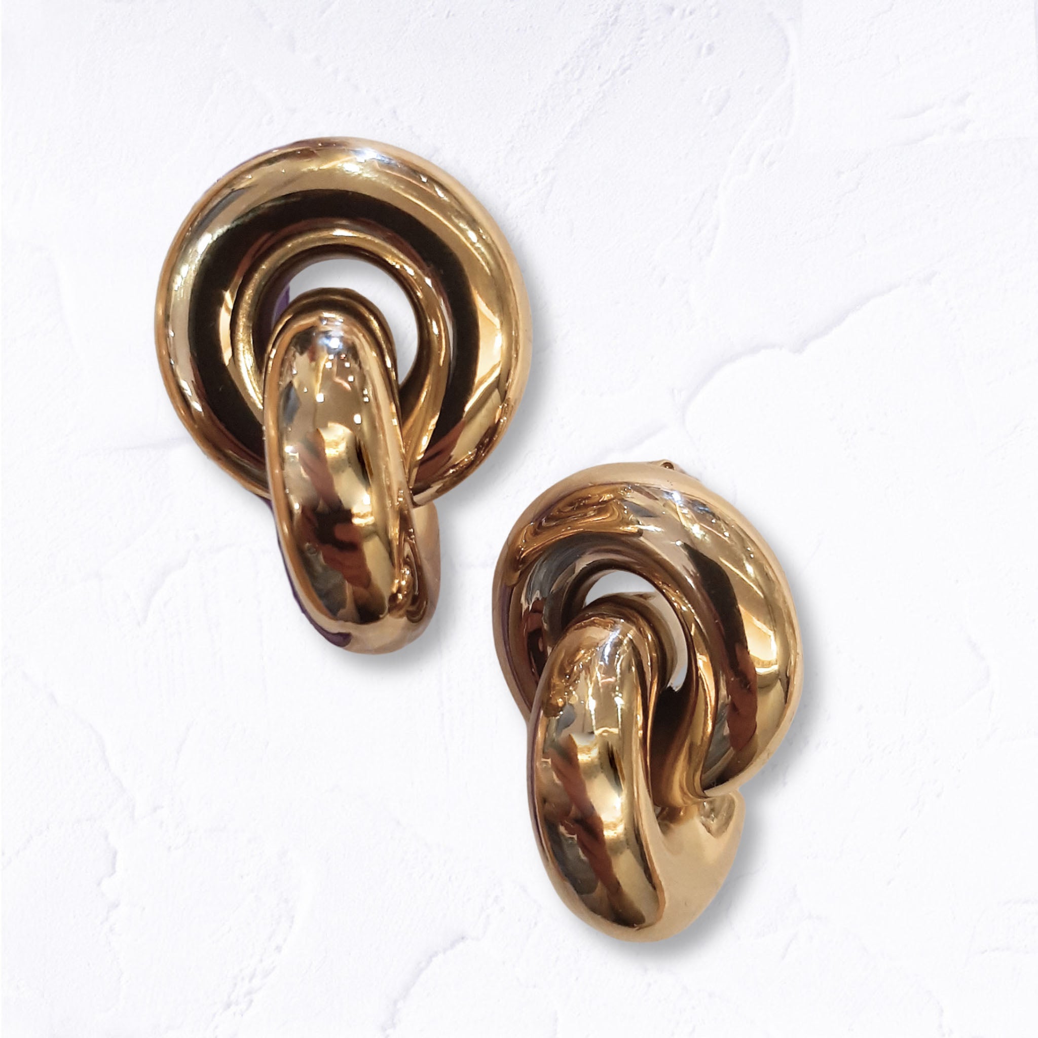 Interlocked chunky earrings