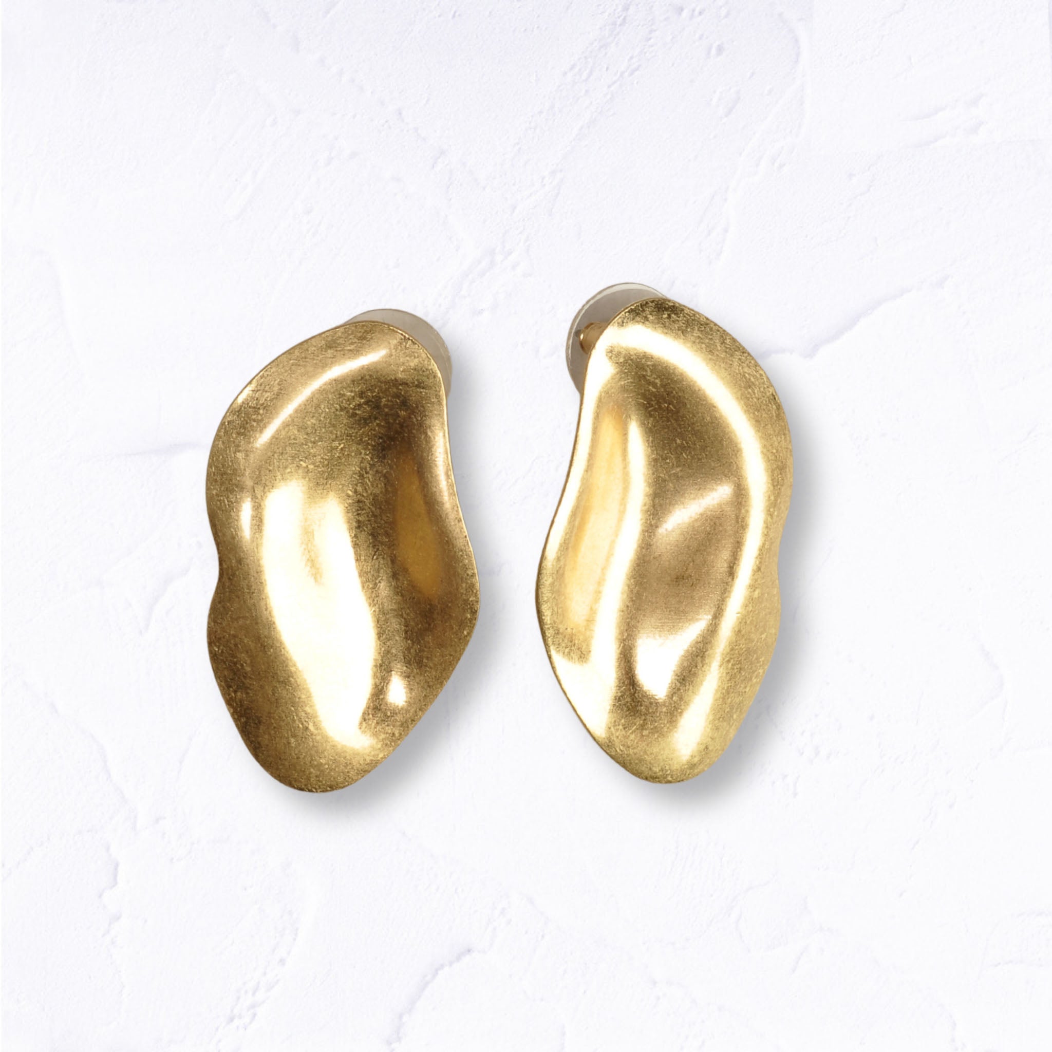 Wavy matt earrings