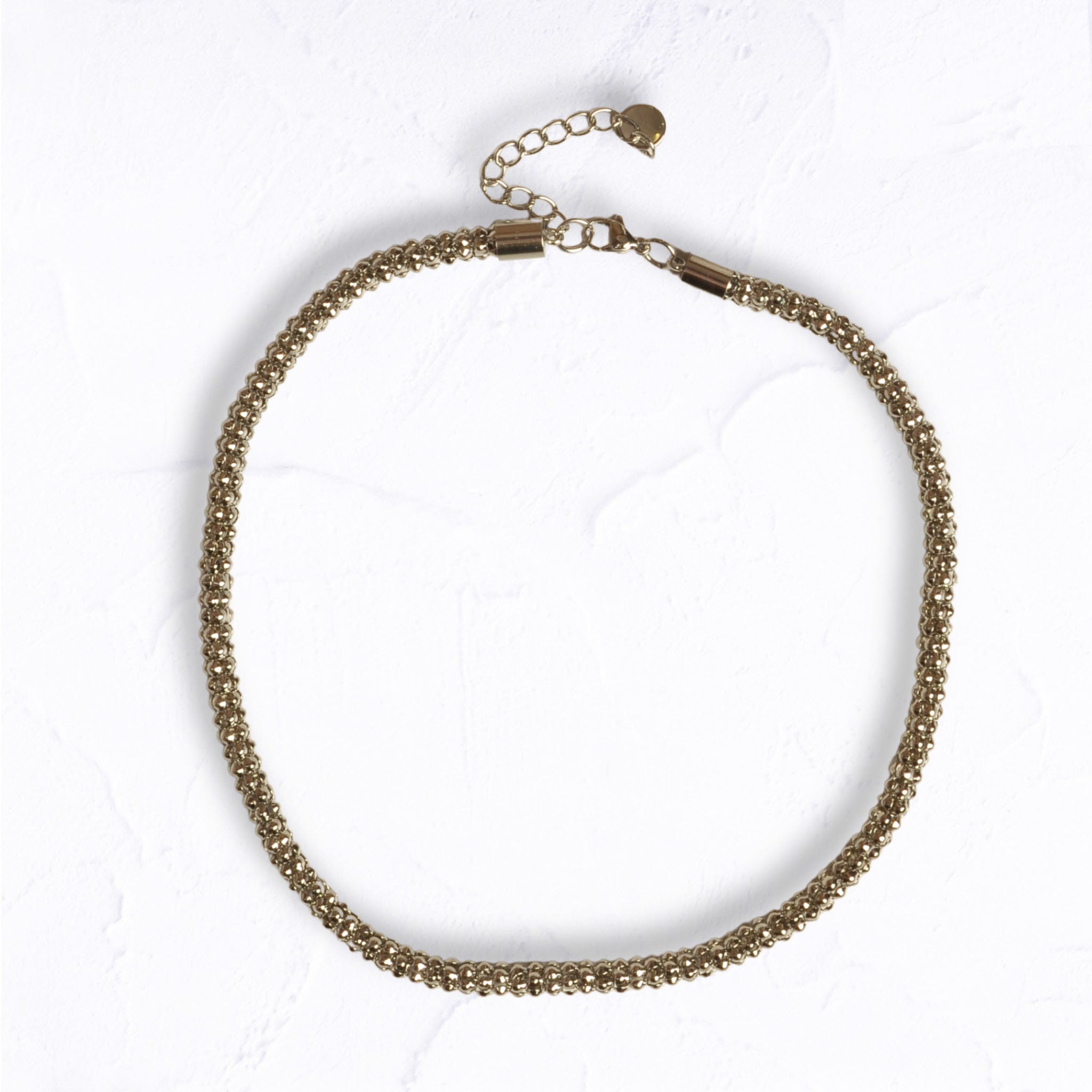 Mesh choker
