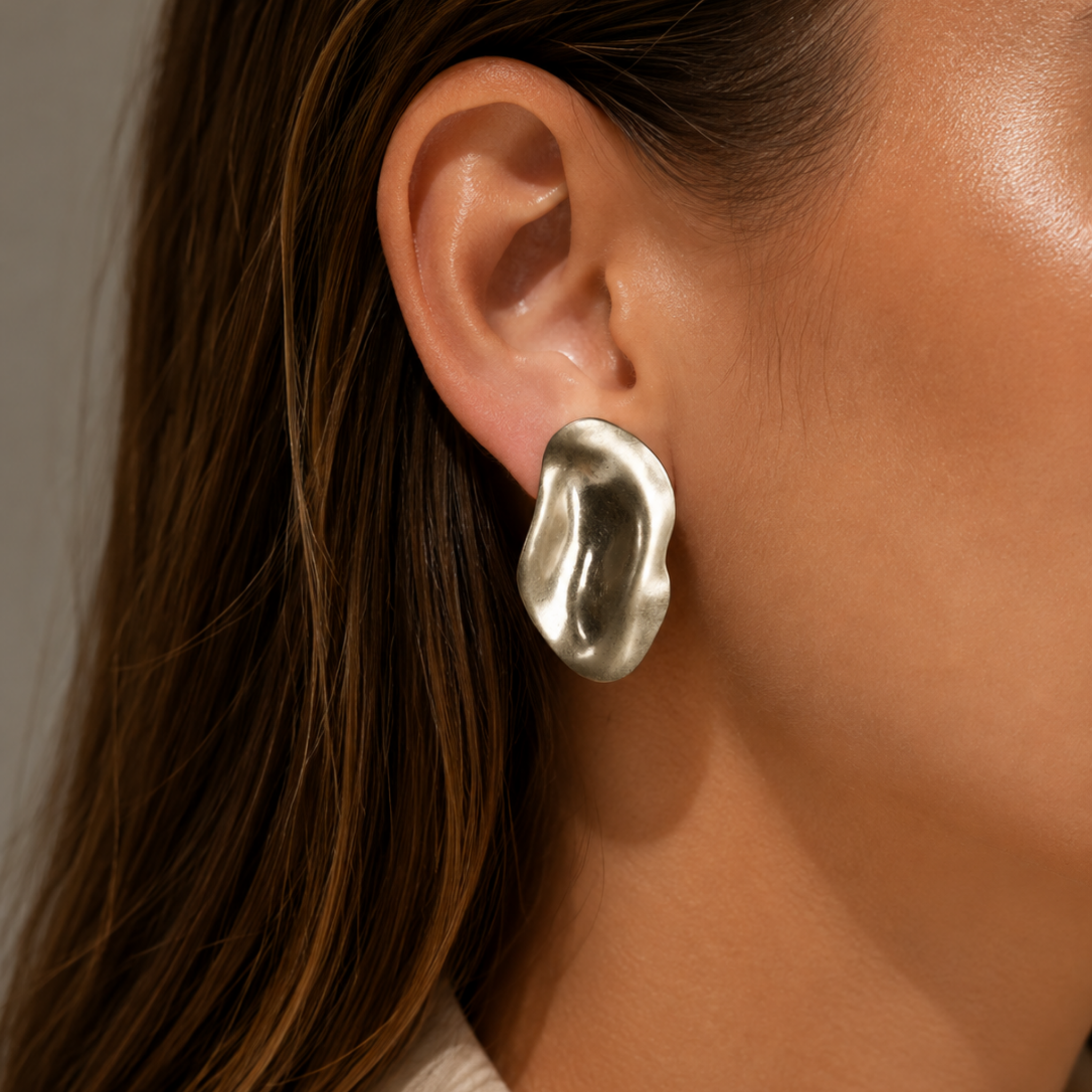 Wavy matt earrings