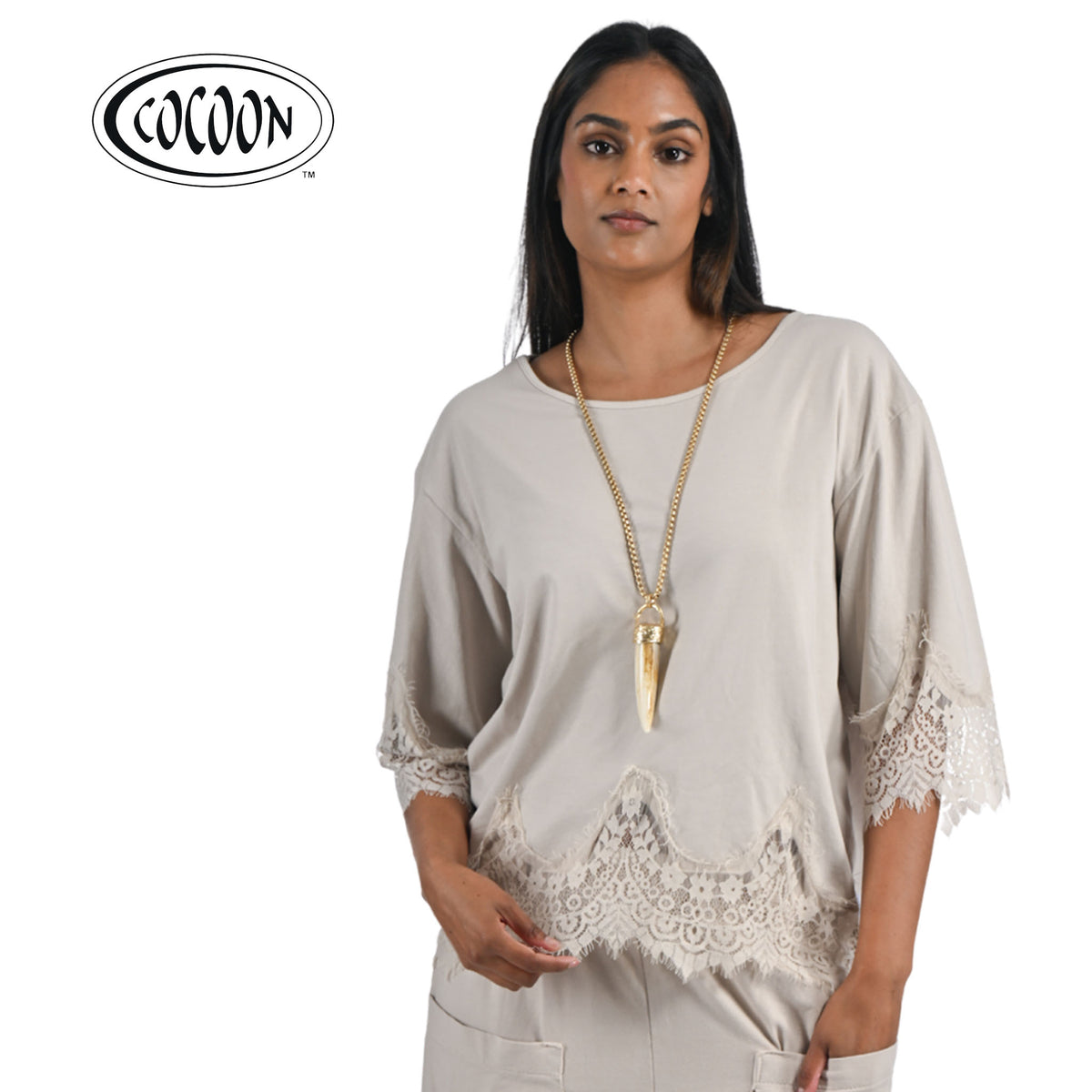 Cocoon lace border top
