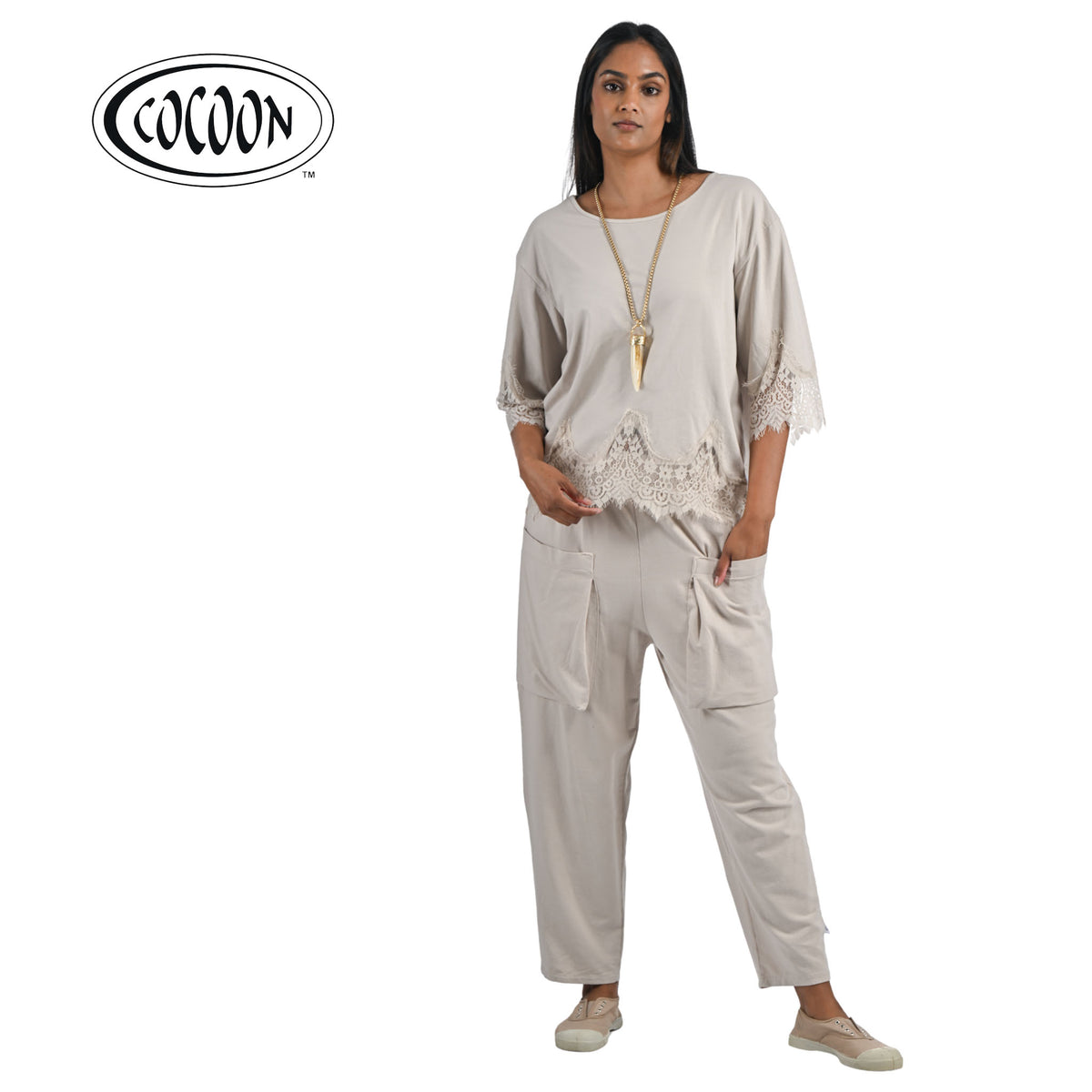 Cocoon lace border top